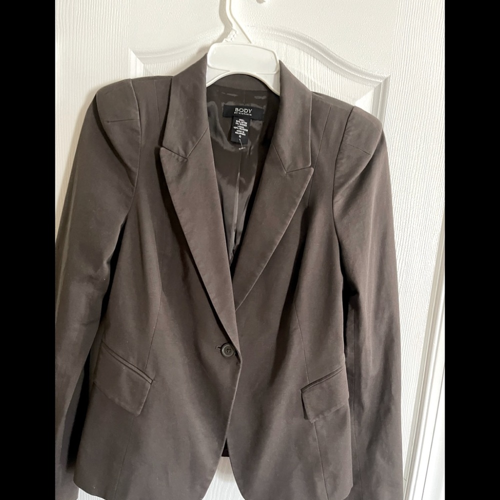Body by Victoria jacket size 6 new without tags